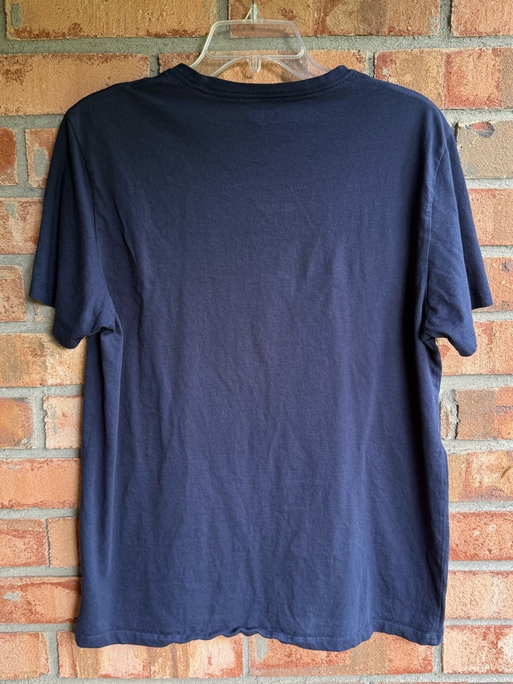 Old Navy Pawnee, IN Parks and Recreation Navy Blue and Yellow Graphic T Shirt L - Picture 2 of 4